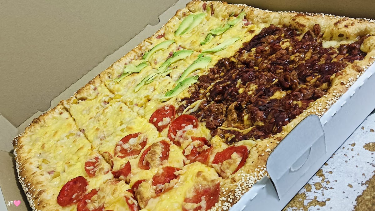 Mary Pizzas.
