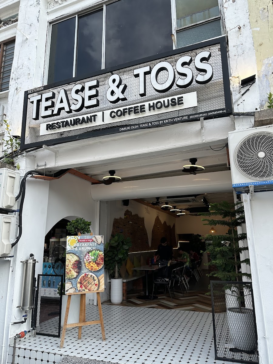 TEASE & TOSS