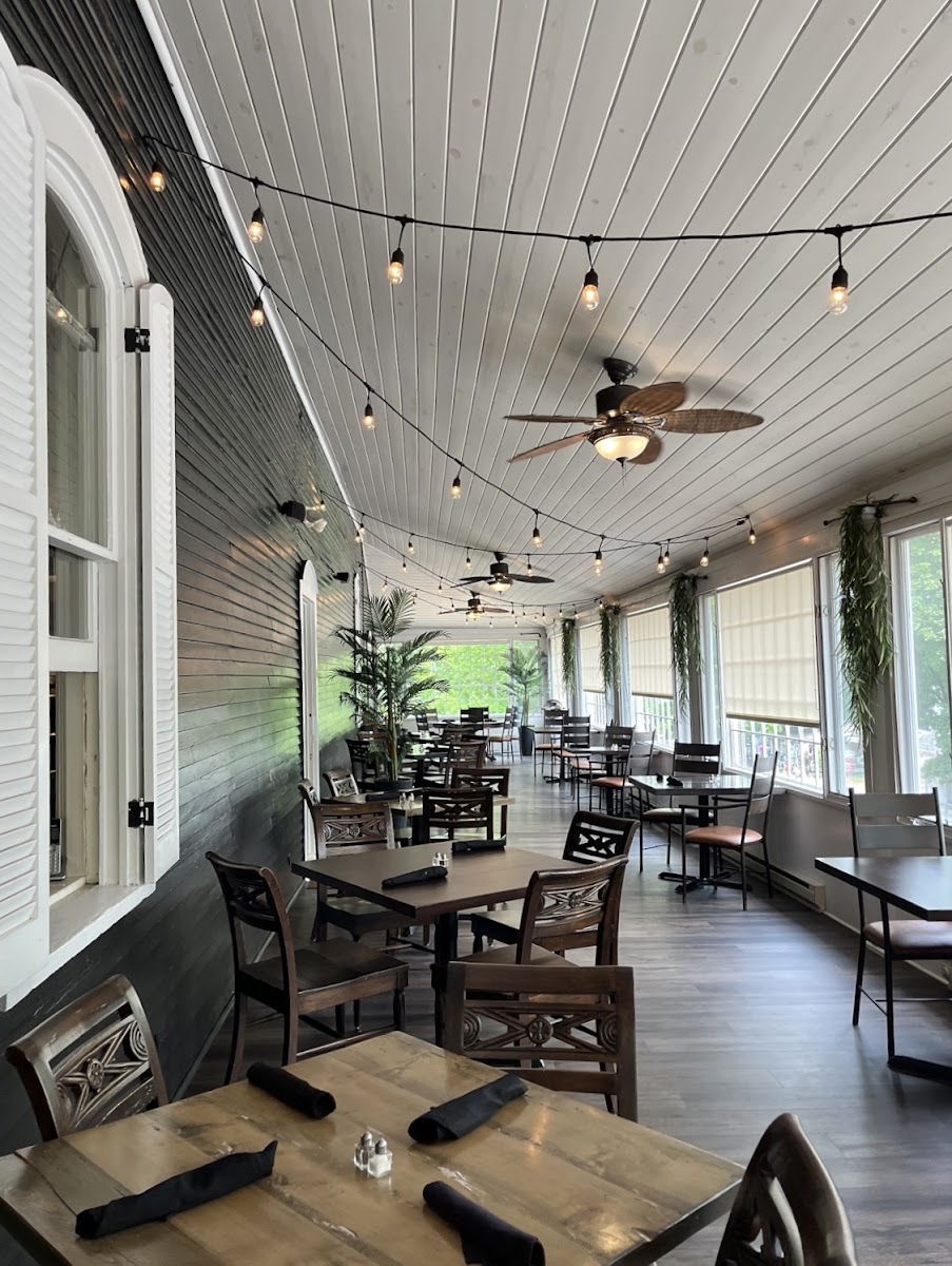 Welcker's Lounge