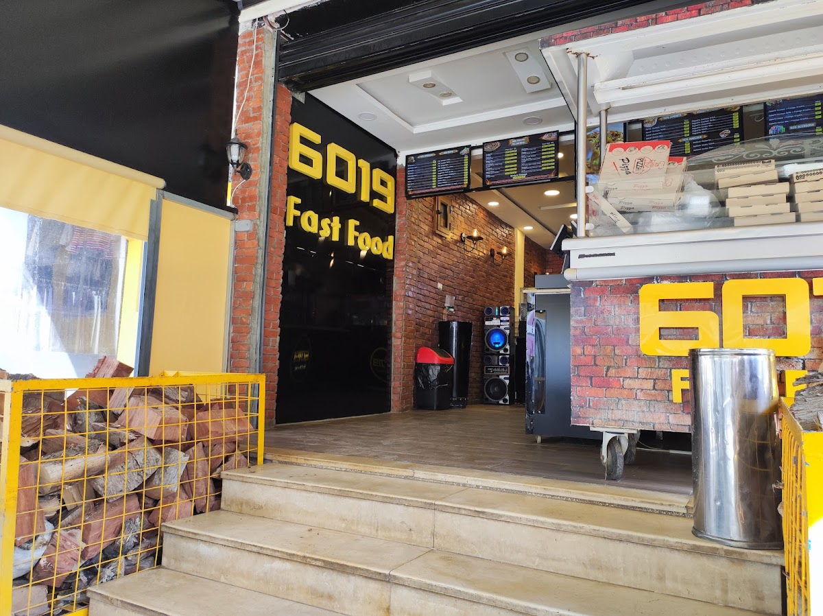 Restaurant 6019