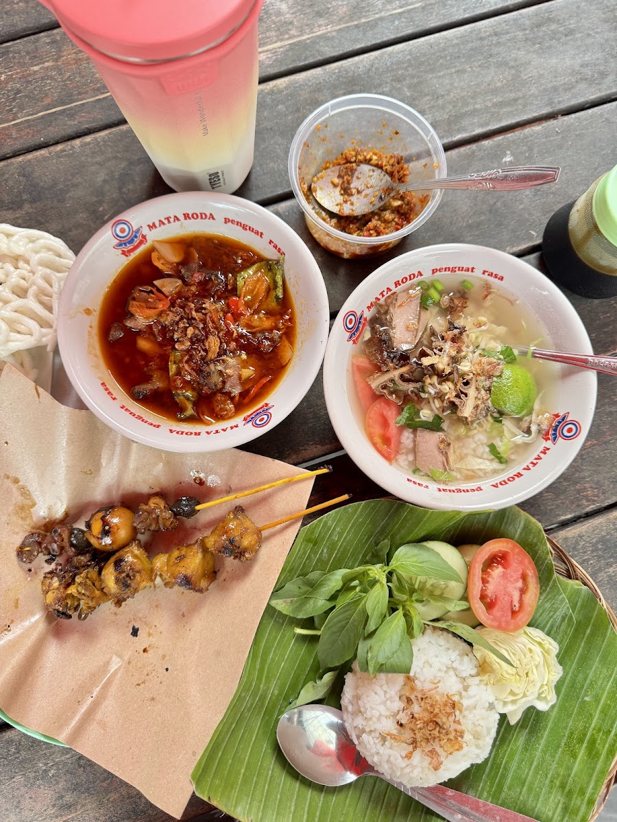 Kuliner Pecel Senggol dan Gudeg Bu Sumeh