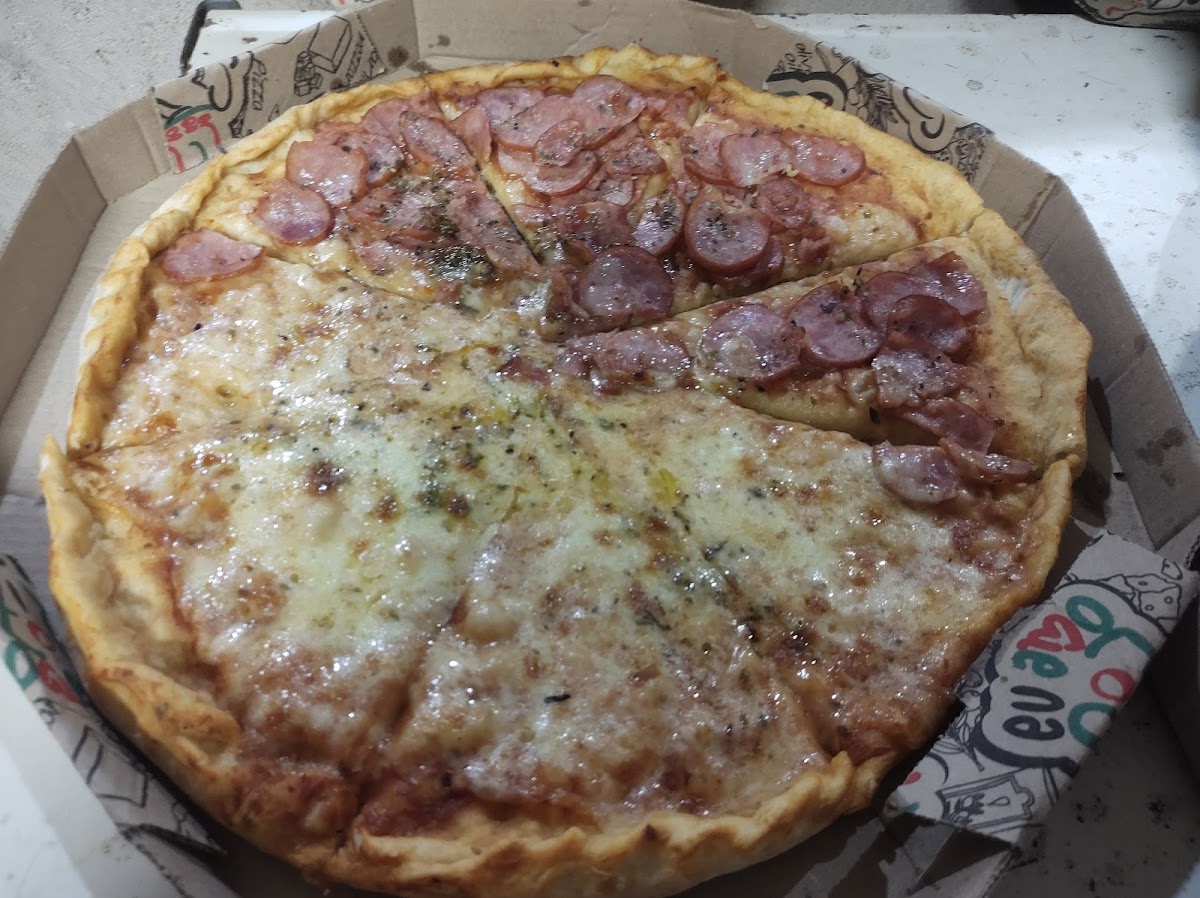 Pizzaria e Esfiharia Tropical
