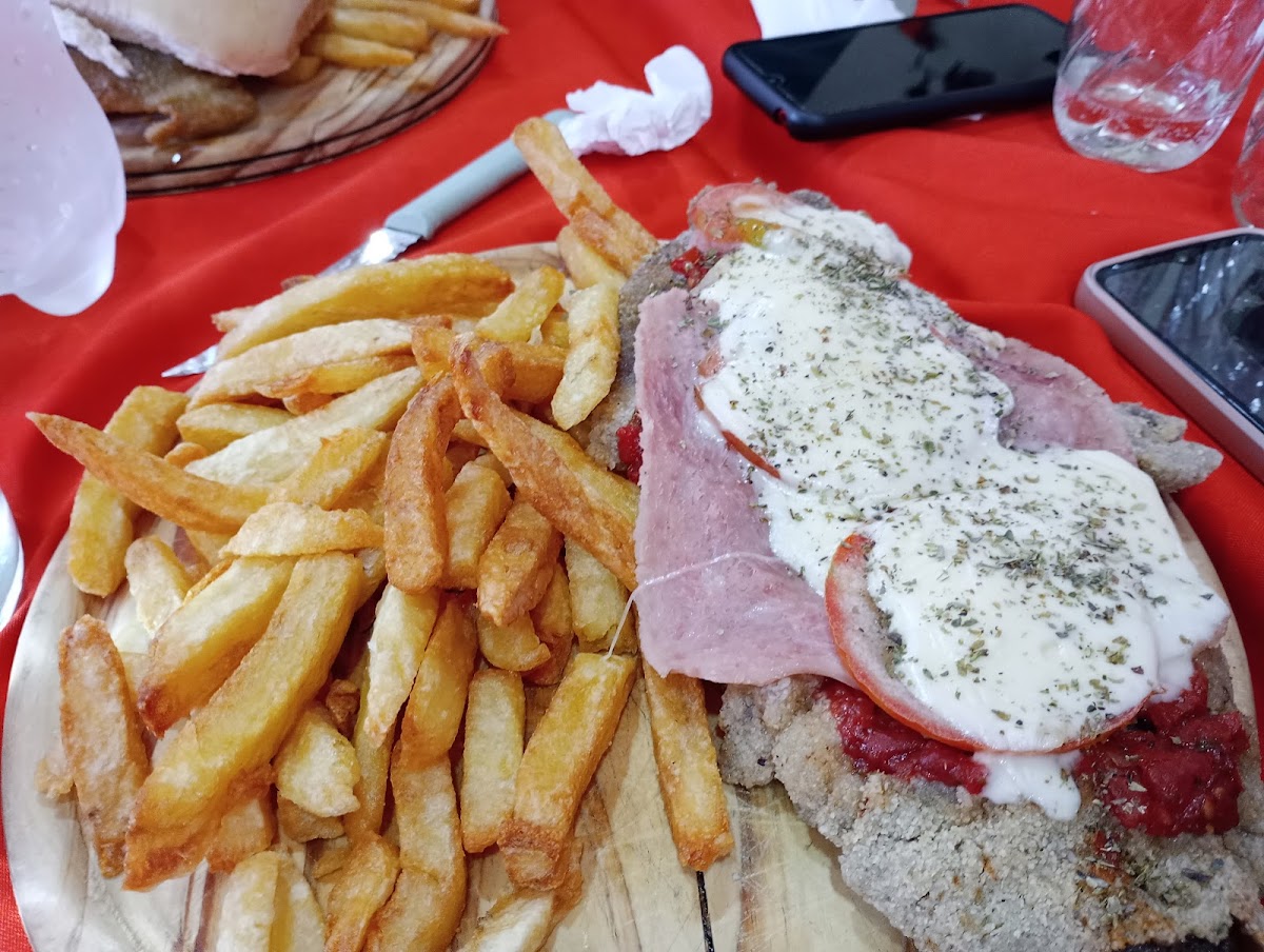Parrilla y sandwicheria el pequeño david