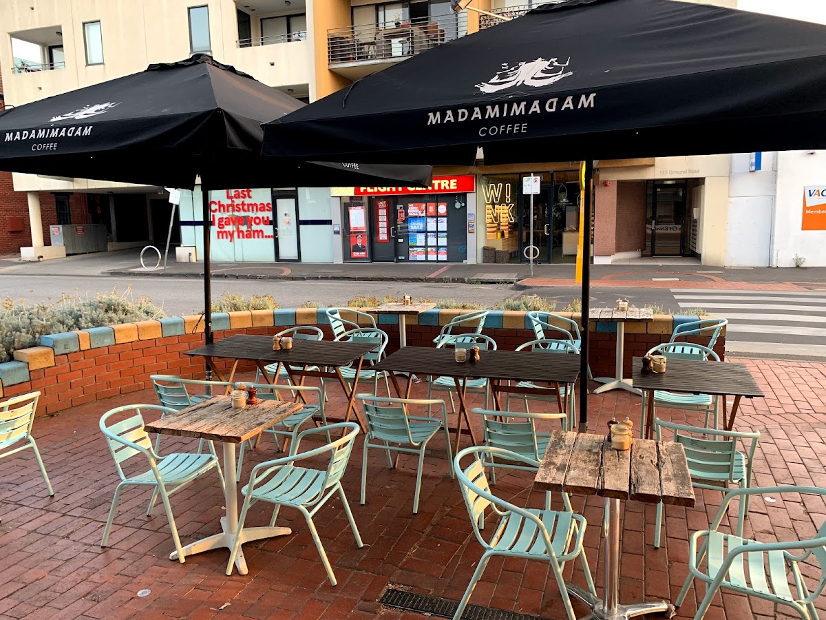 Who is Bunker Spreckels