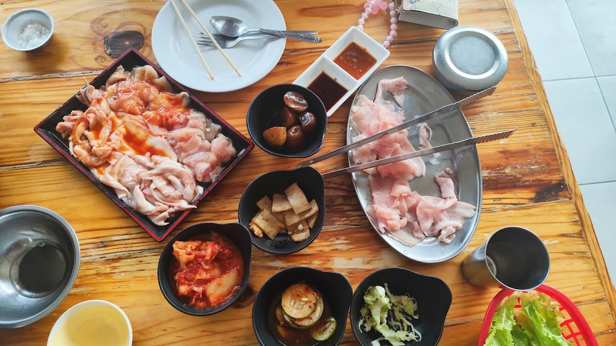 Saranghae Korean BBQ and Hotpot