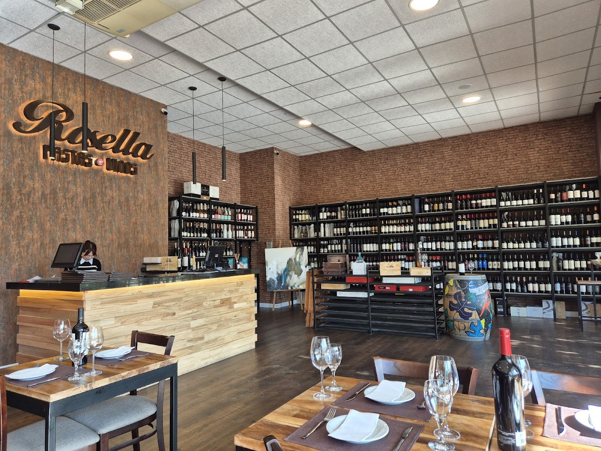 Rosella - Pastas & Vinos
