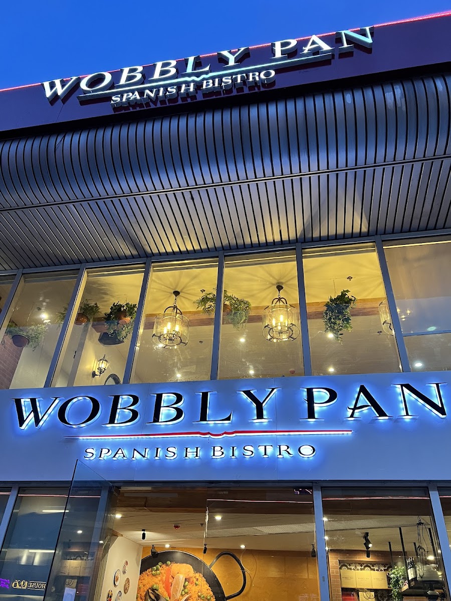 Wobbly Pan Spanish Bistro | Molito, Alabang