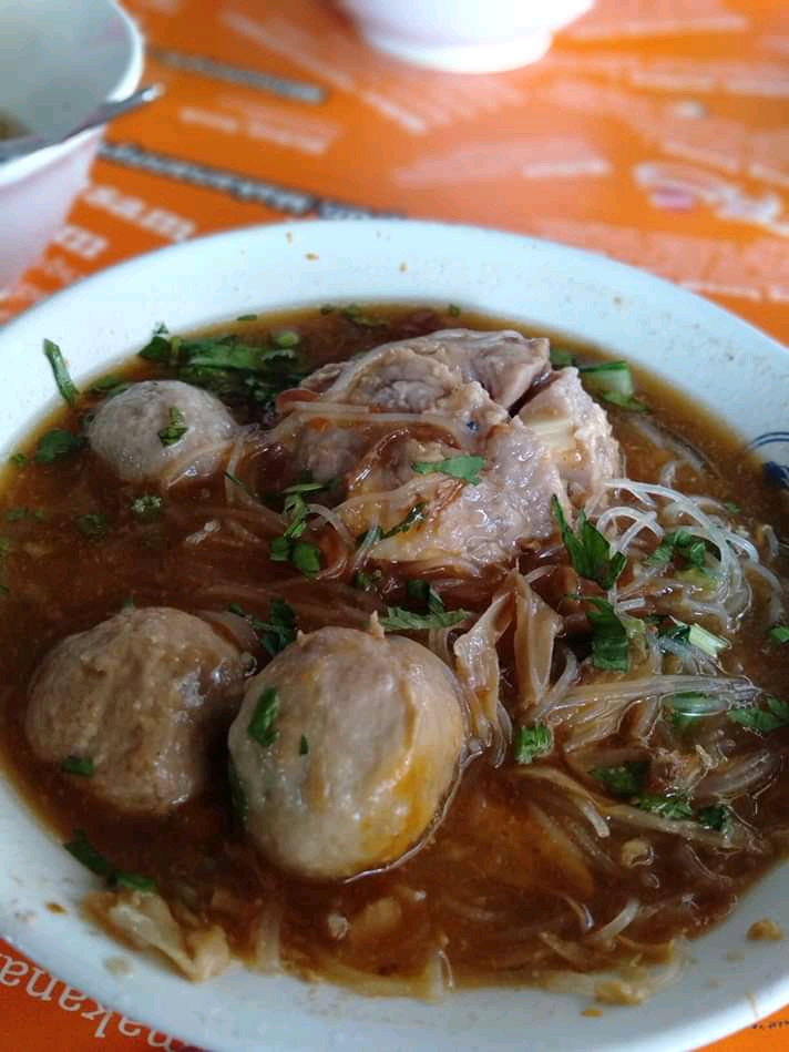 Baso Tip Top