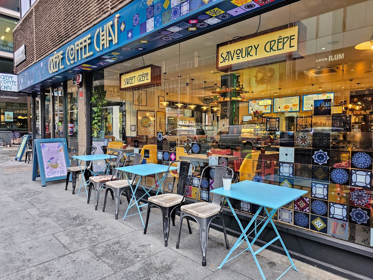 Crêpes, Coffee & Chai