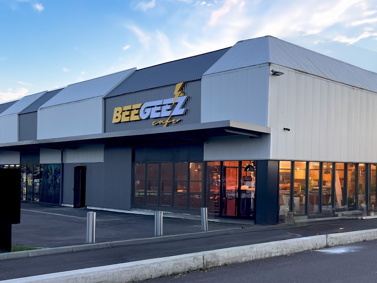 Beegee'z Café ????