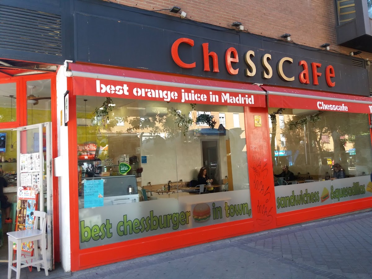 Chess Café