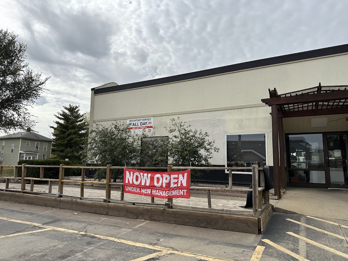 Riverside 3 Family Restaurant