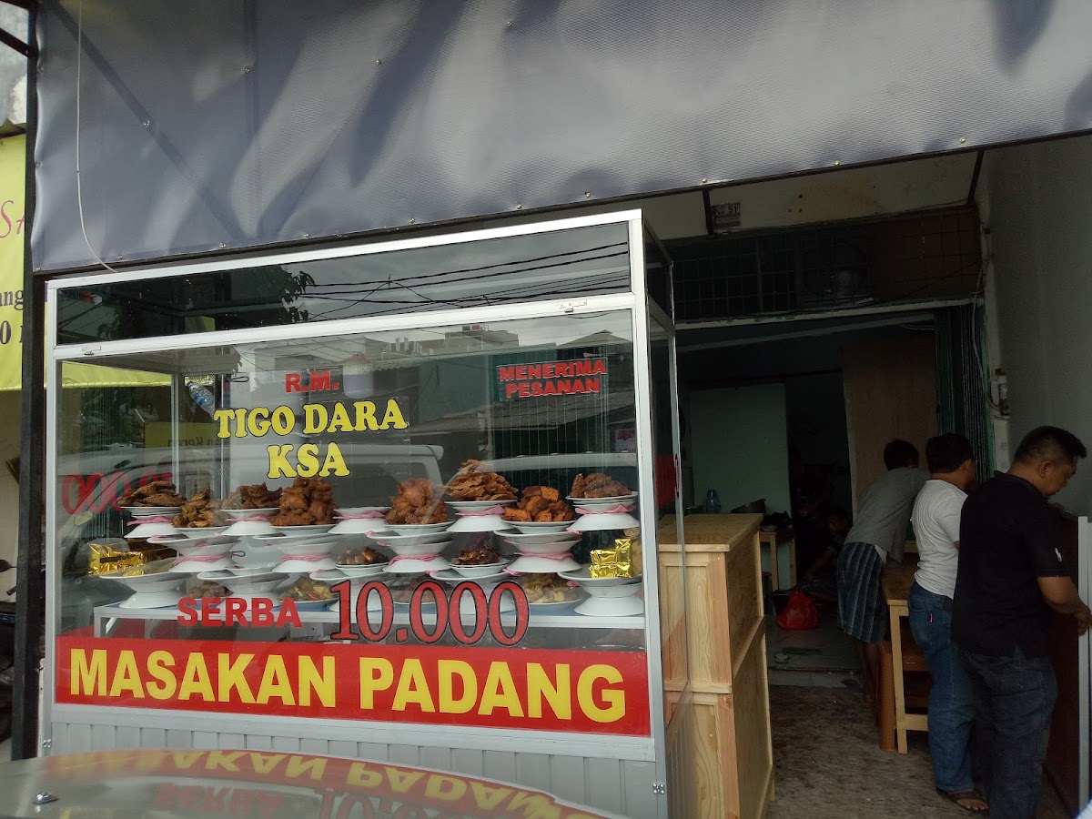Rumah Makan Padang Tigo Dara KSA