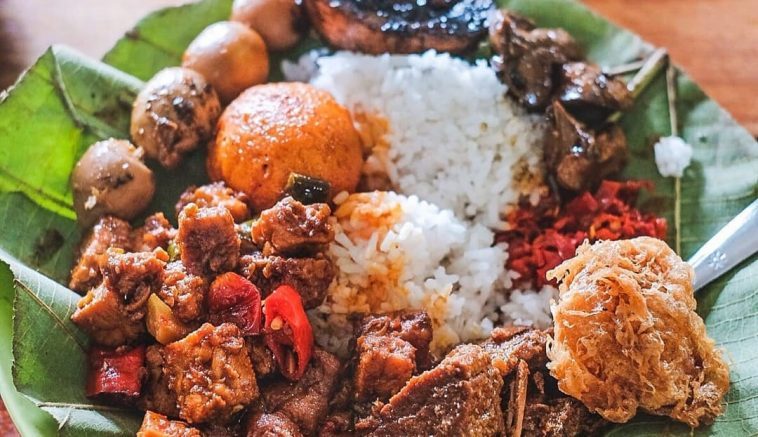 Nasi Jamblang Pak Radiah