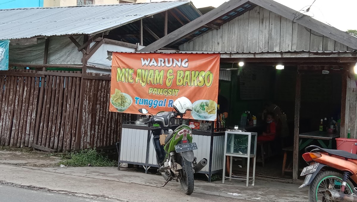 Mie ayam dan bakso pangsit tunggal rasa