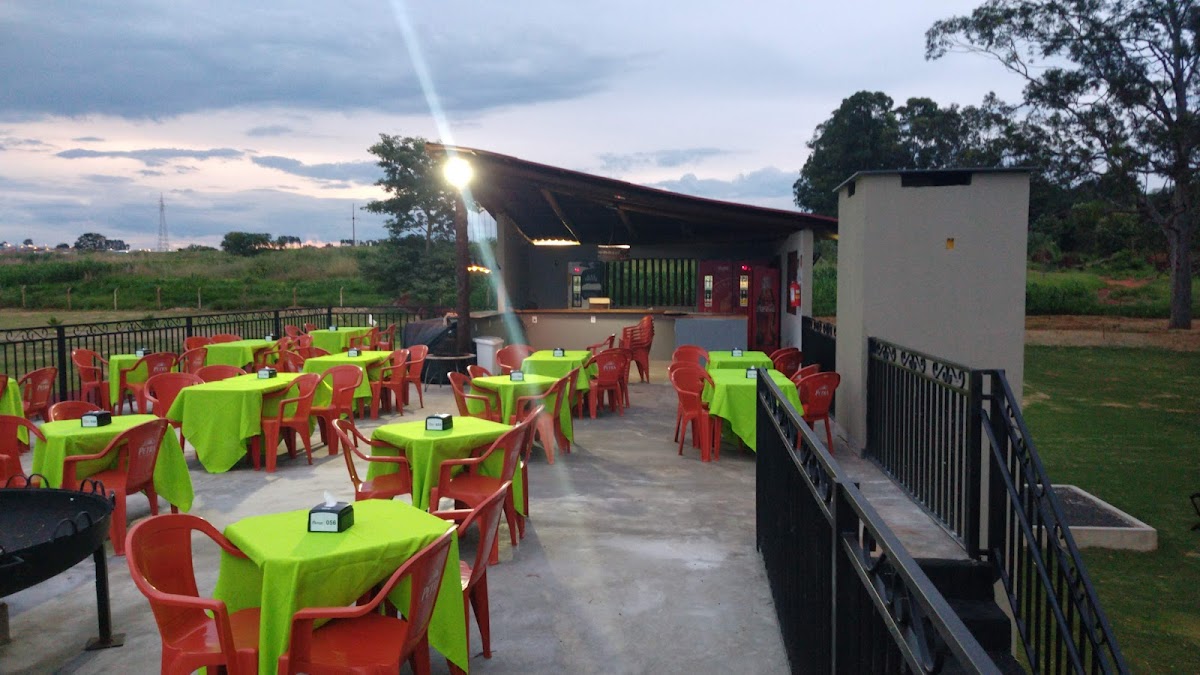 Mulligan Golf Bar
