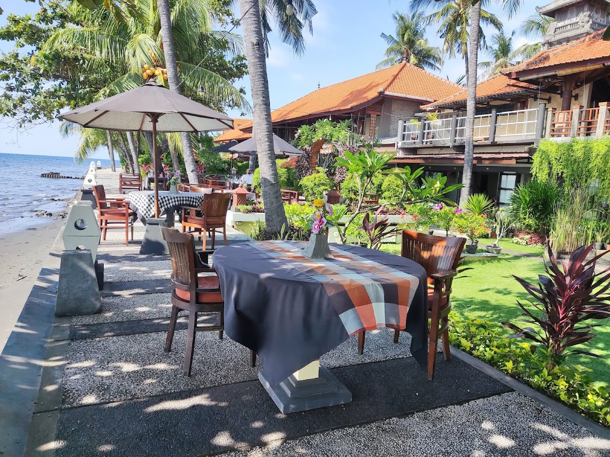 Nugraha Seaside Resto