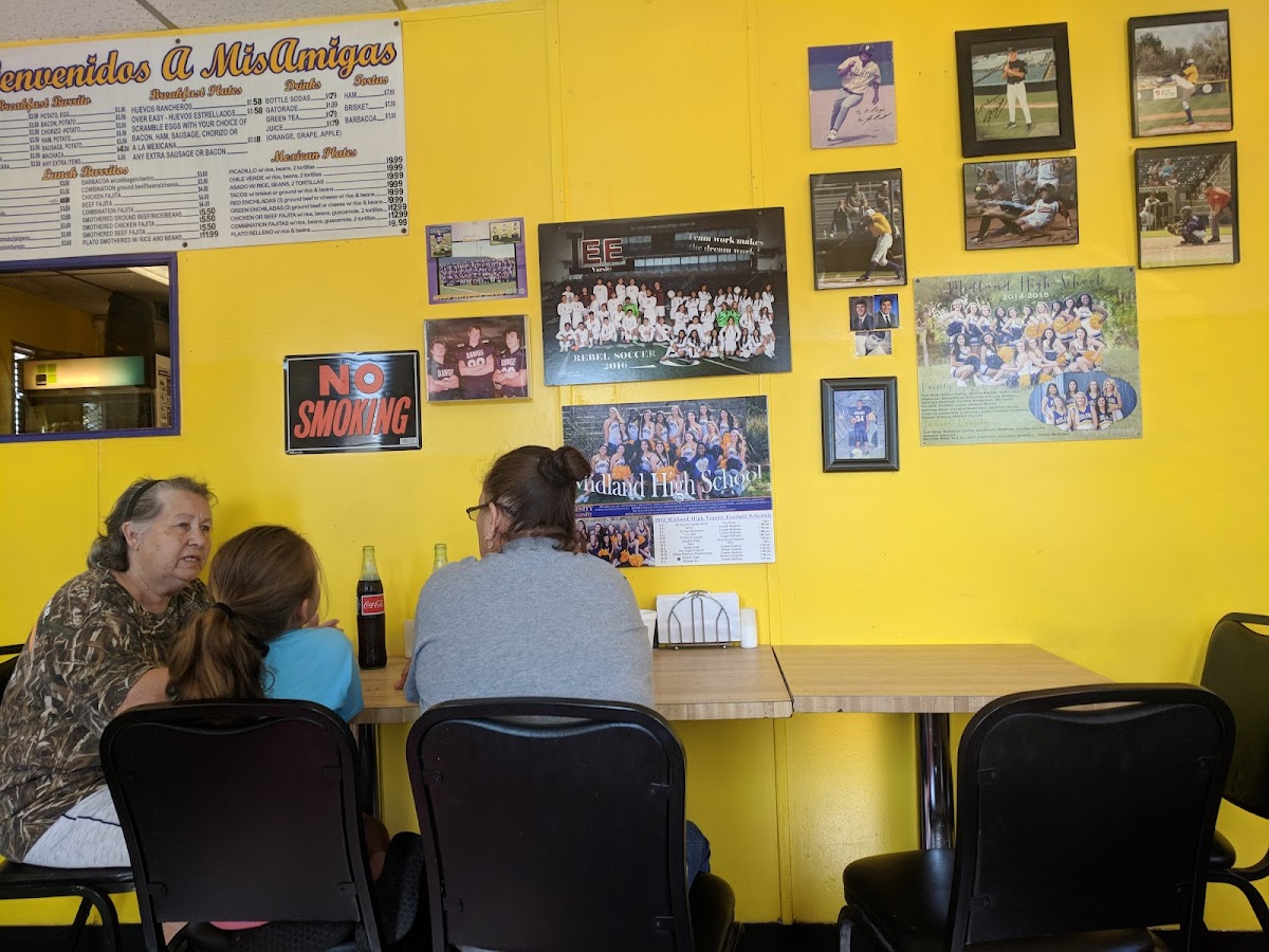 Mis Amigas Restaurant