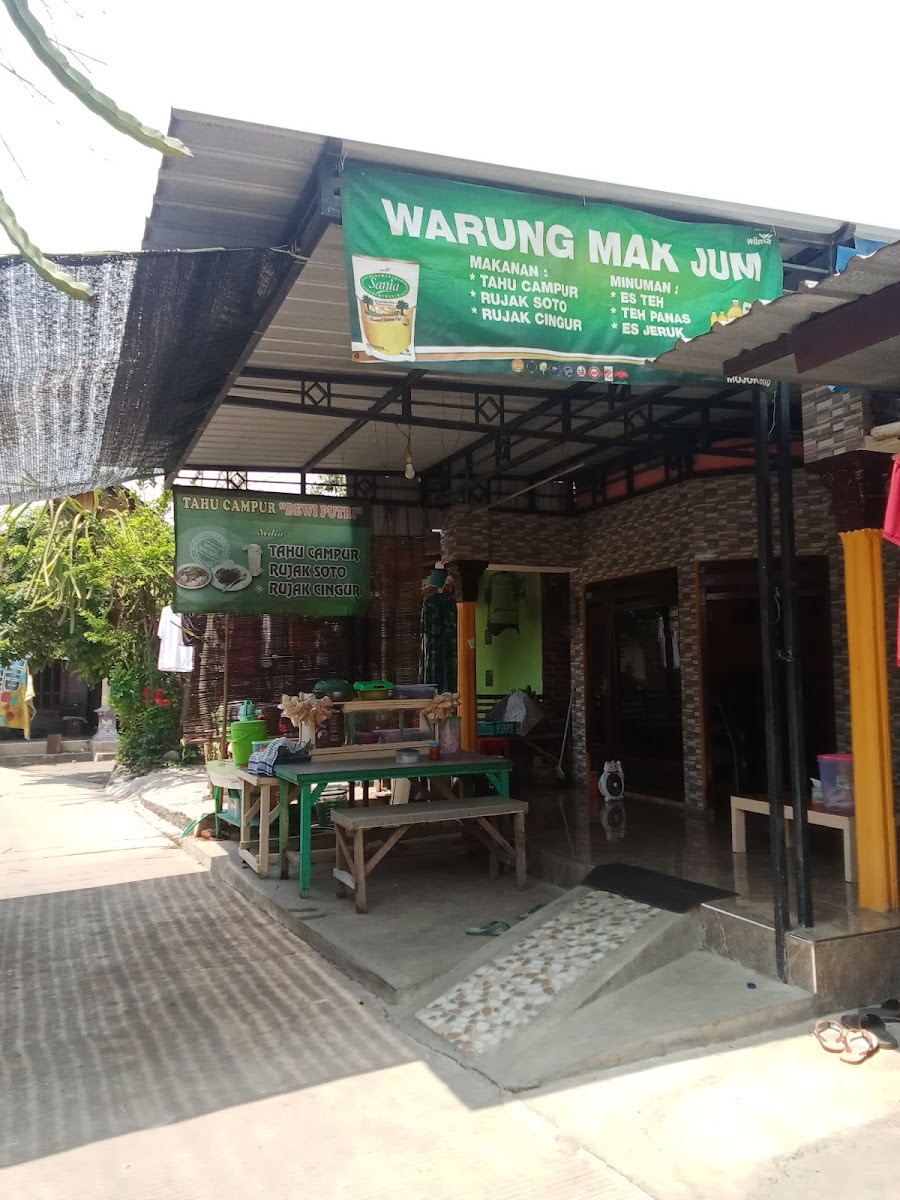 Warung Bu Sus (Rujak Cingur)