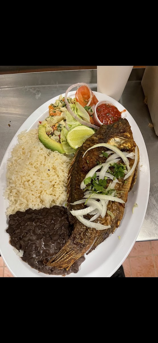 La Estancia LLC restaurante con auténtico sabor Guatemalteco