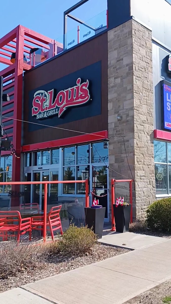 St. Louis Bar & Grill