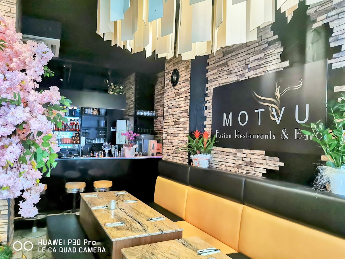 Motvu Fusion Restaurant & Bar