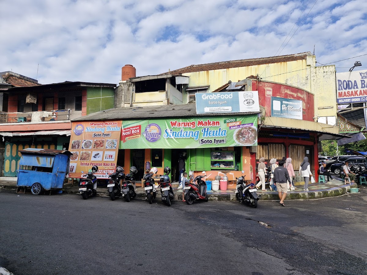 Warung Makan Sindangheula (Soto Iyun)