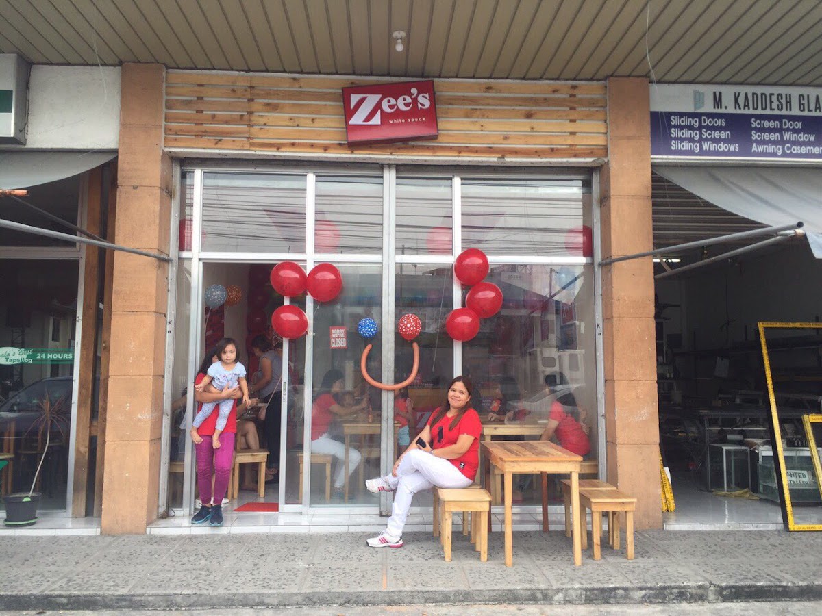 Zee's White Sauce Carmona