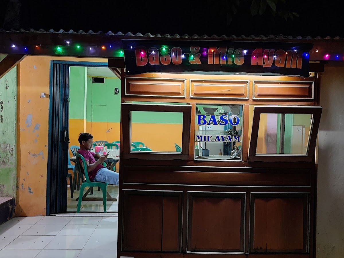 Mie ayam baso Sahabat