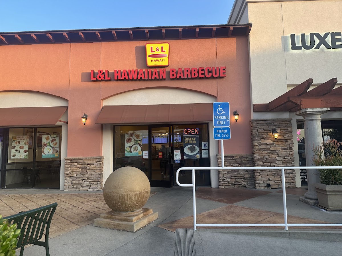 L&L Hawaiian Barbecue