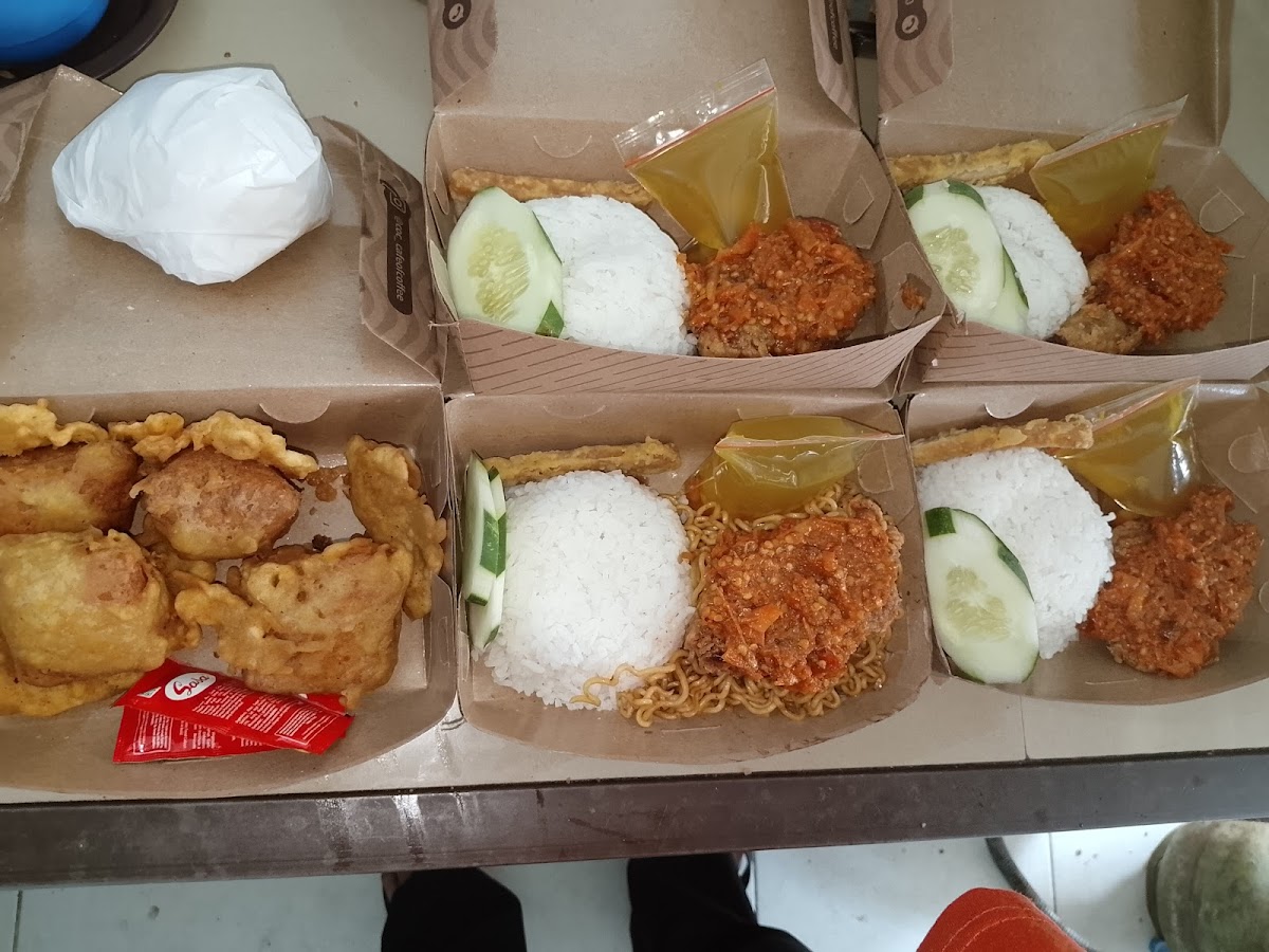 Ayam Geprek Coc