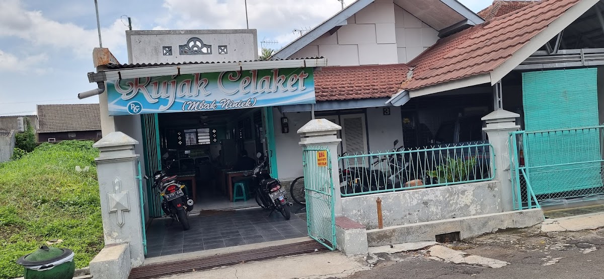 RUJAK CELAKET MBAK NINIEK