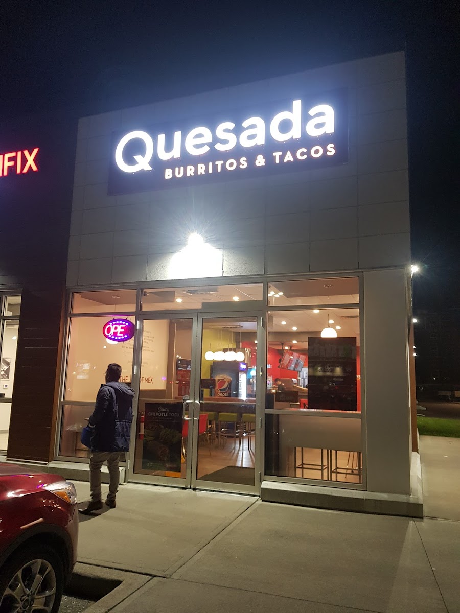 Quesada Burritos & Tacos
