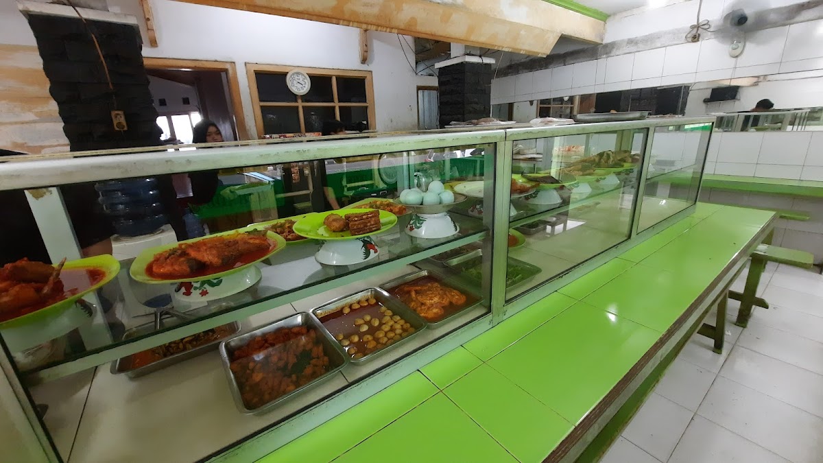 Warteg Putra Gading Bahari