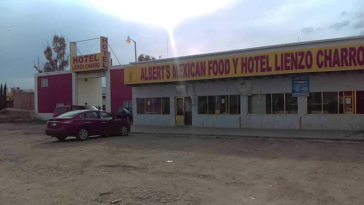 Alberts Mexican Food Y Hotel Lienzo Charro