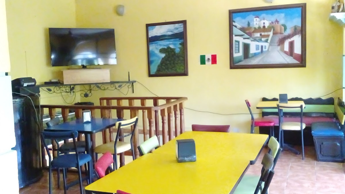 Restaurante Y Pizzas El Desvan
