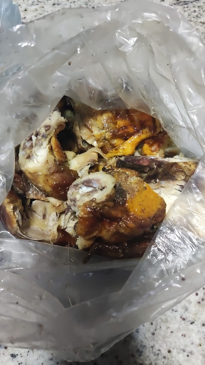 Arbolada Pollos a la leña