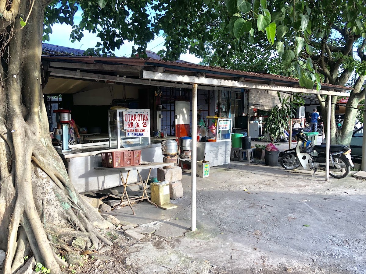Kampung Berjaya Laksa (江夏堂 Laksa / 榕樹下 Laksa)