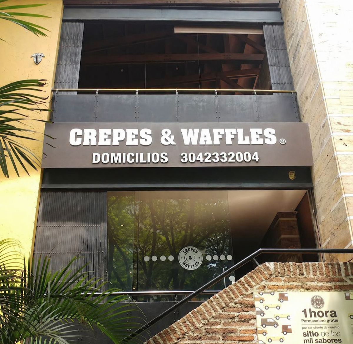 Crepes & Waffles Parkway