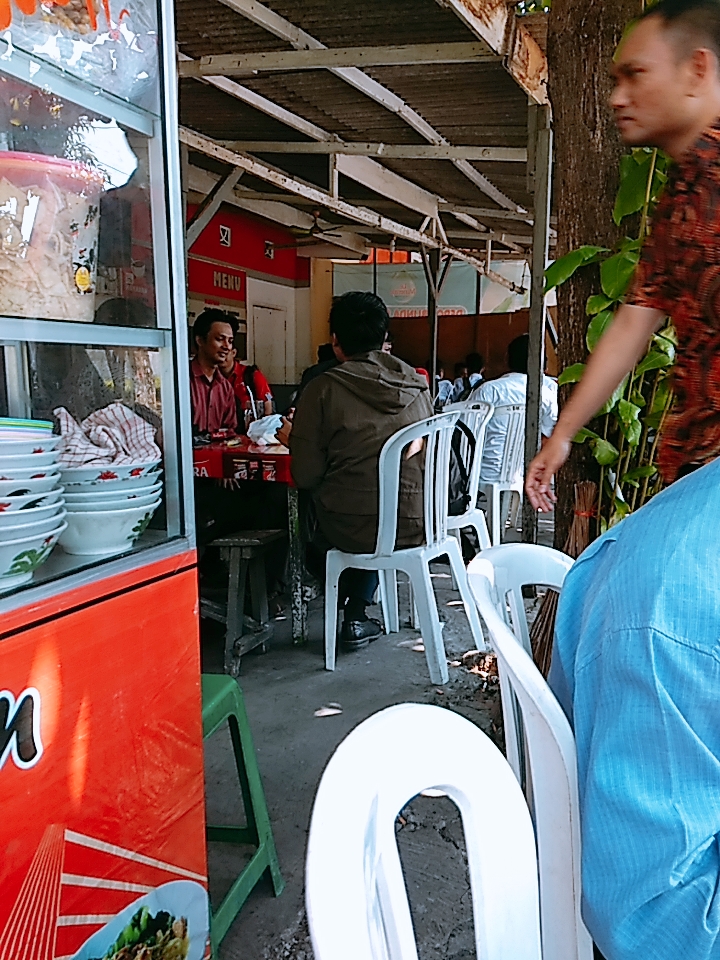 Warung Nasi Polsek