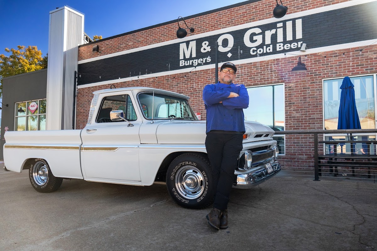 M&O Station Grill + Cocktail Lounge