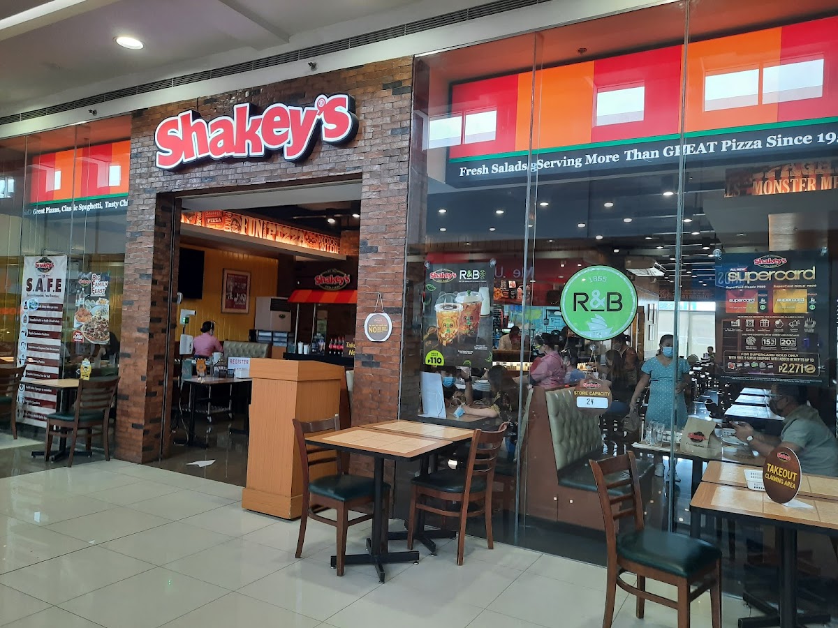 Shakey's Pizza Parlor - SM City Clark