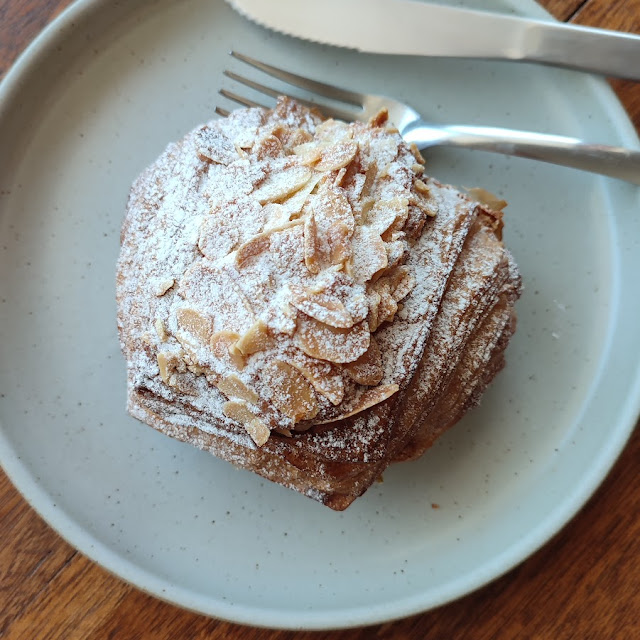 Almond Croissant