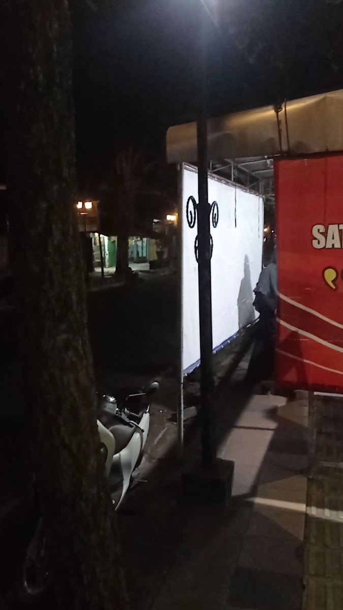 Sate kambing Mbak Nunuk