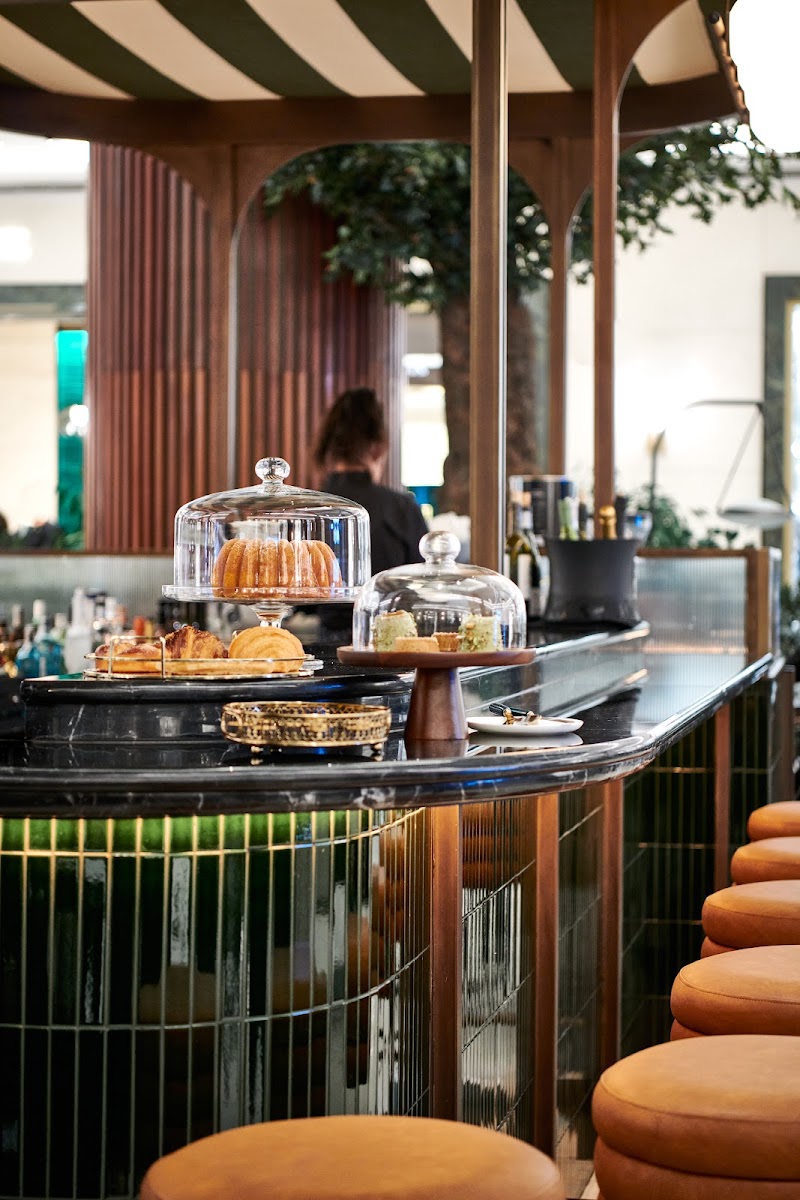 Galeria Canalejas Café