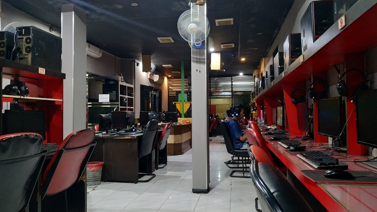 Galaxy PC Cafe / Game Online