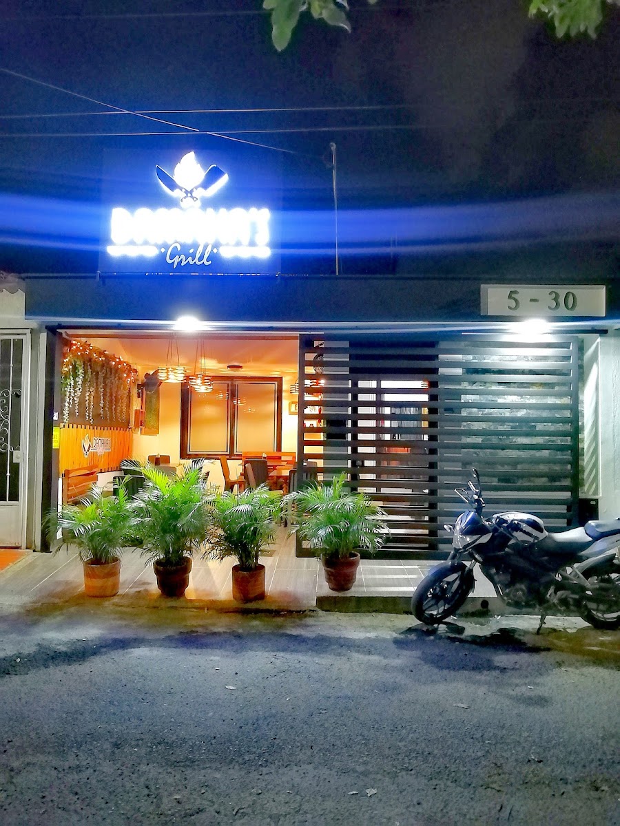Damaka's Grill