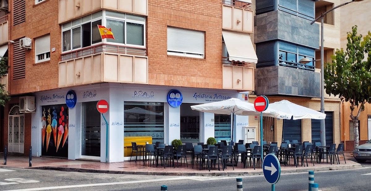 BIPOLAR | Heladería y Pastelería