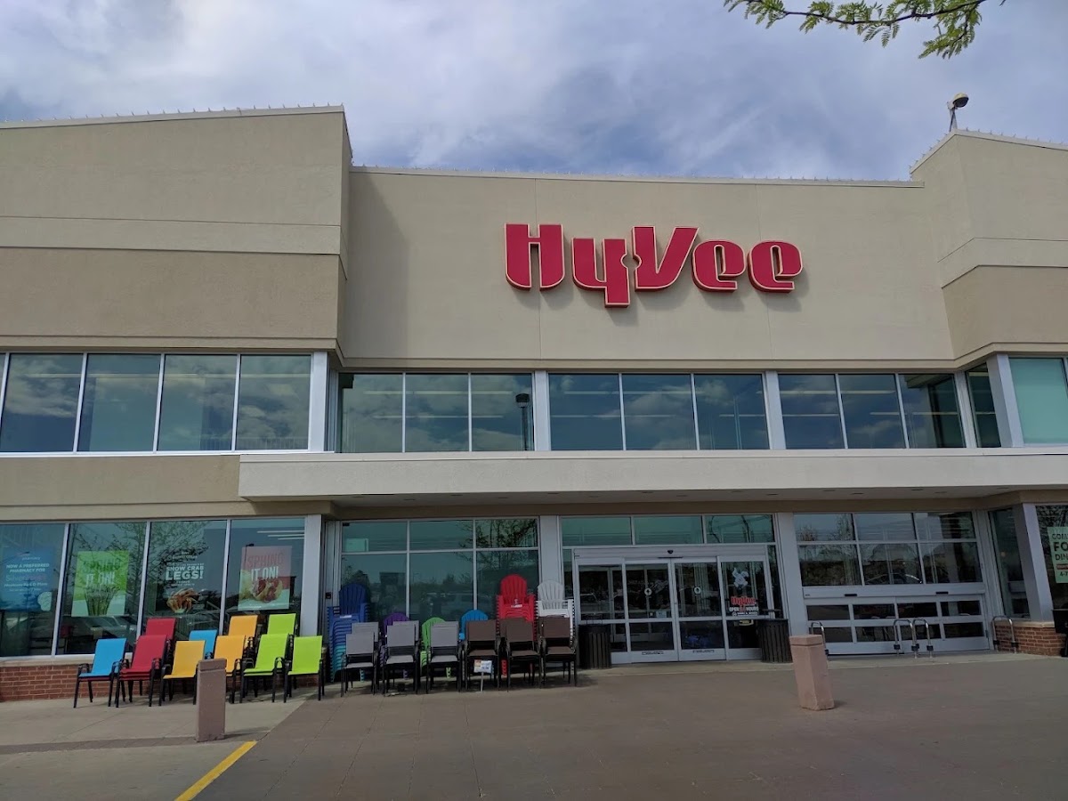 Hy-Vee Grocery Store