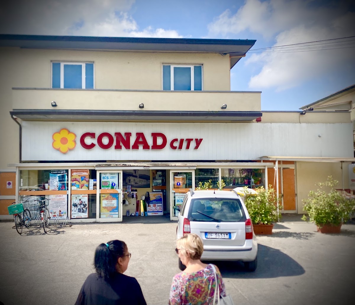 Supermarket CONAD